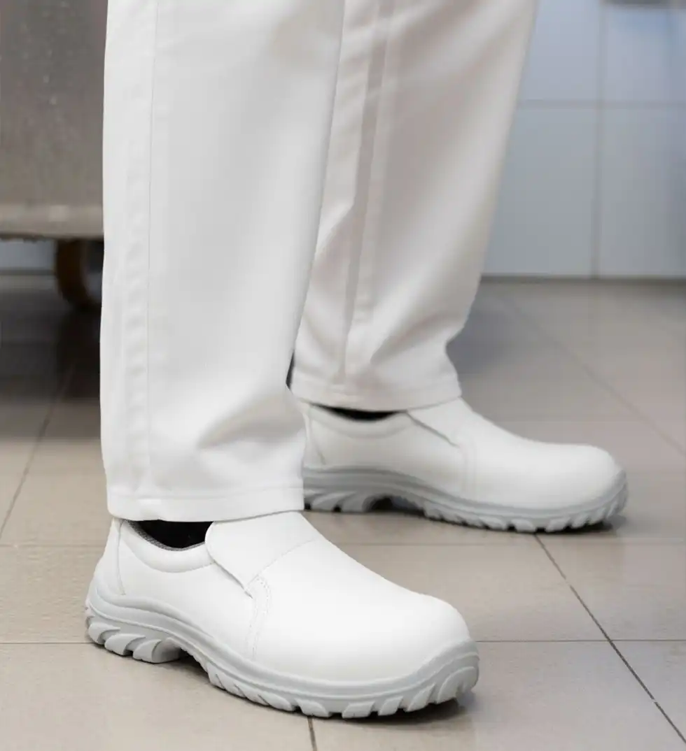 BALTIX Scarpa antinfortunistica Bassa color bianco per ambienti sterili