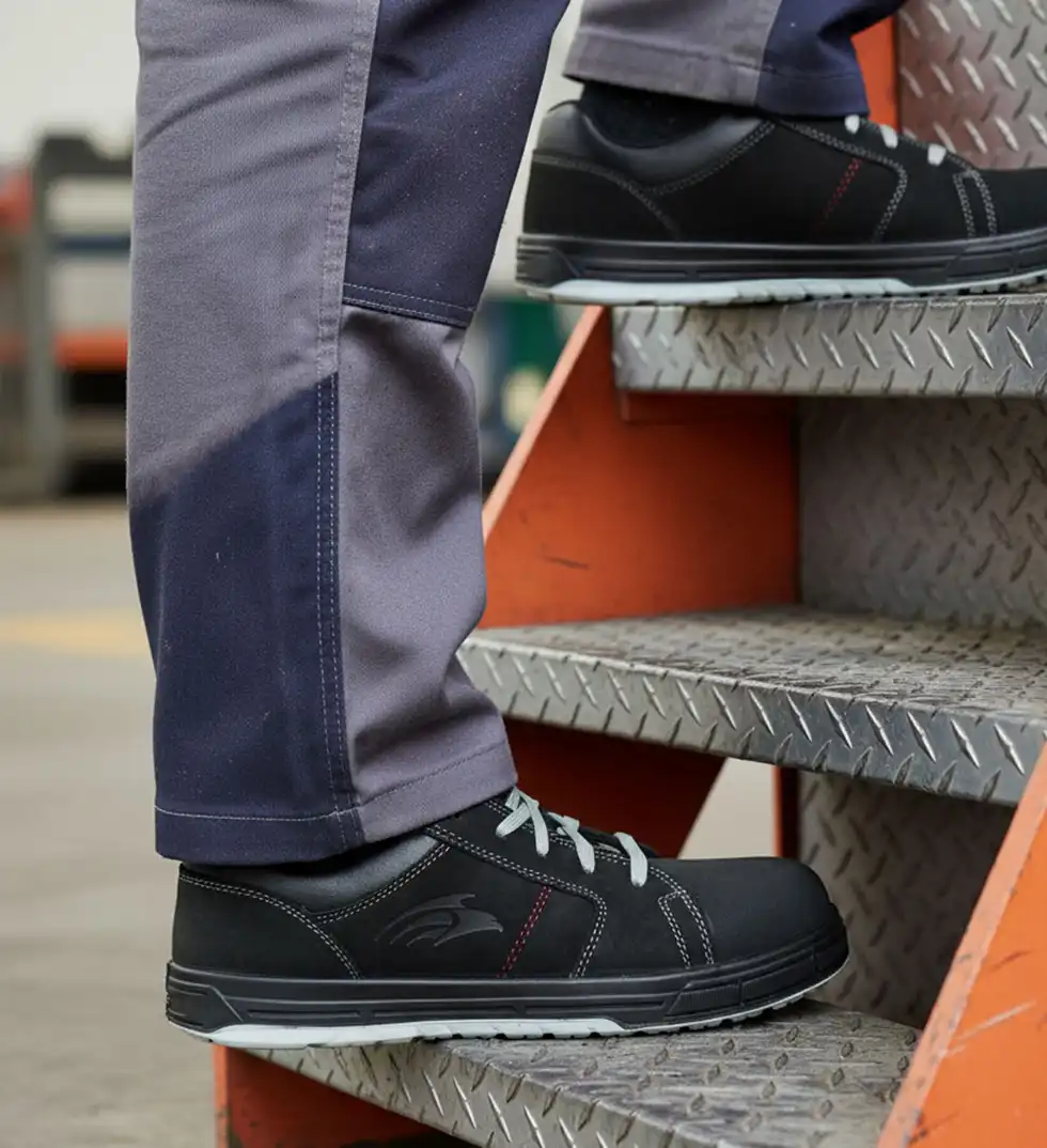 MICHIGAN LOW Scarpa antinfortunistica Bassa linea METROPOLIS ambientate in luogo di lavoro