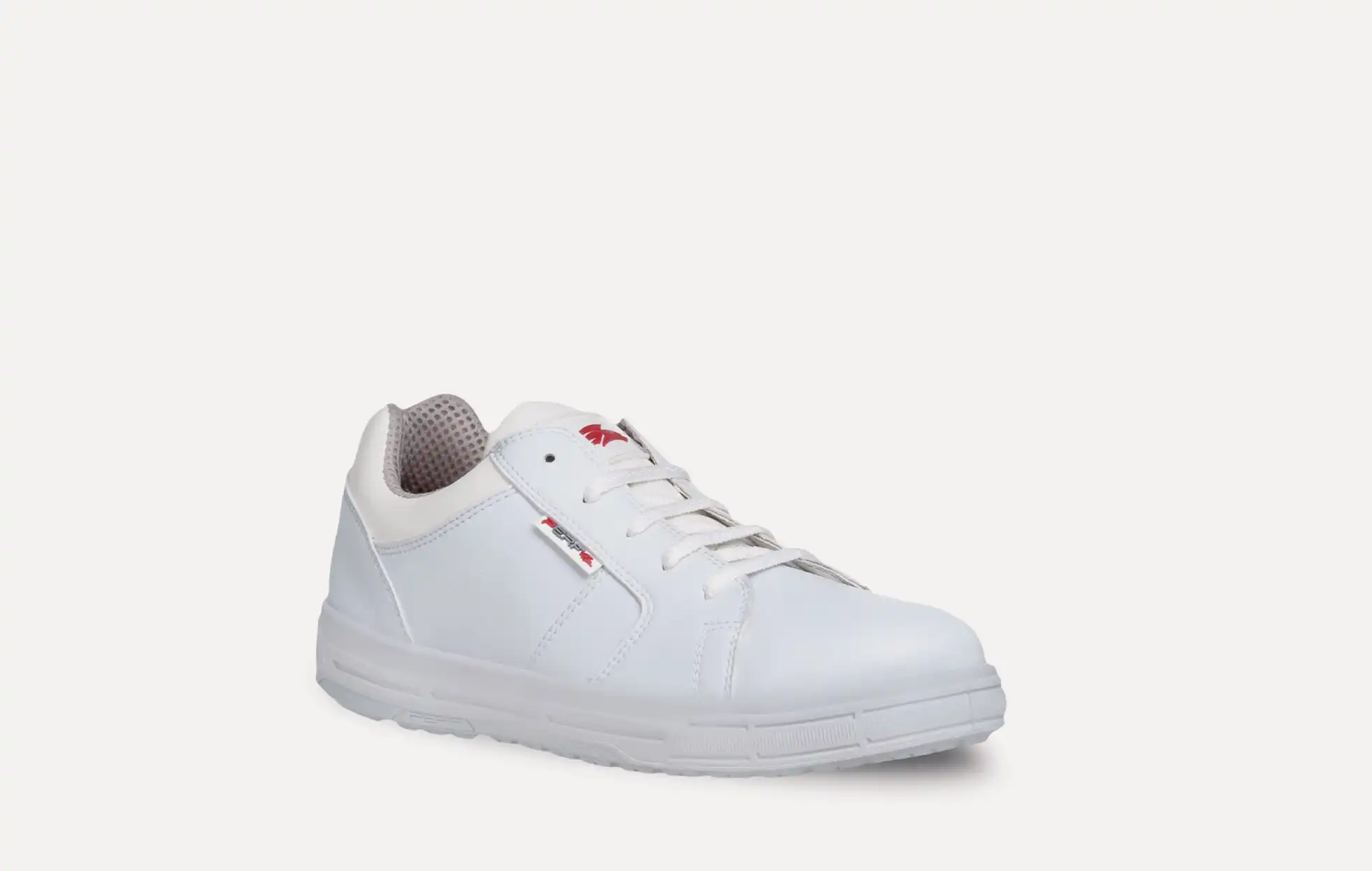 MIXER Scarpa antinfortunistica Bassa bianca per ambiente chem&amp;food su sfondo bianco