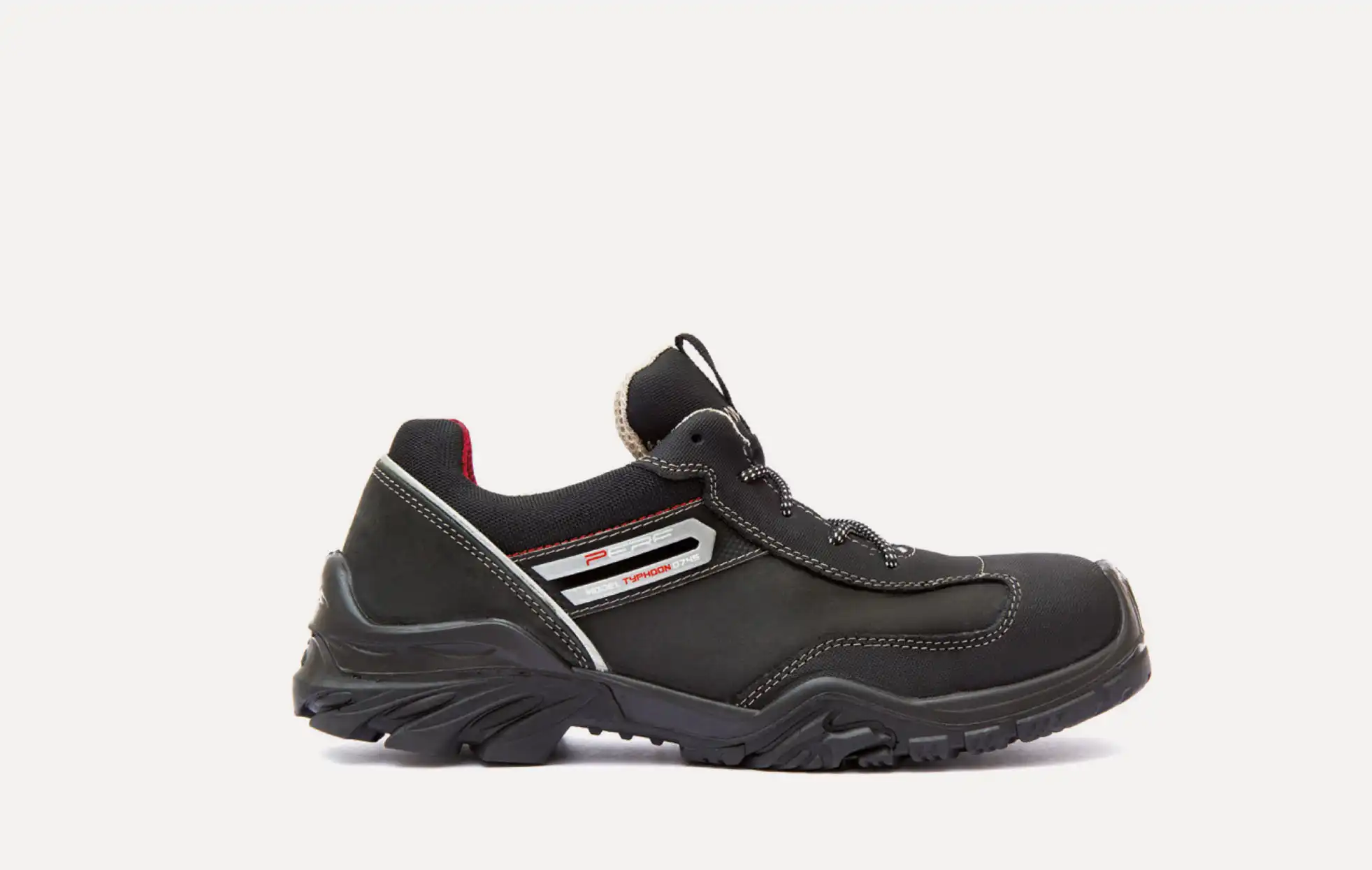 TYPHOON LOW Scarpa antinfortunistica Bassa linea E-LITE su sfondo bianco